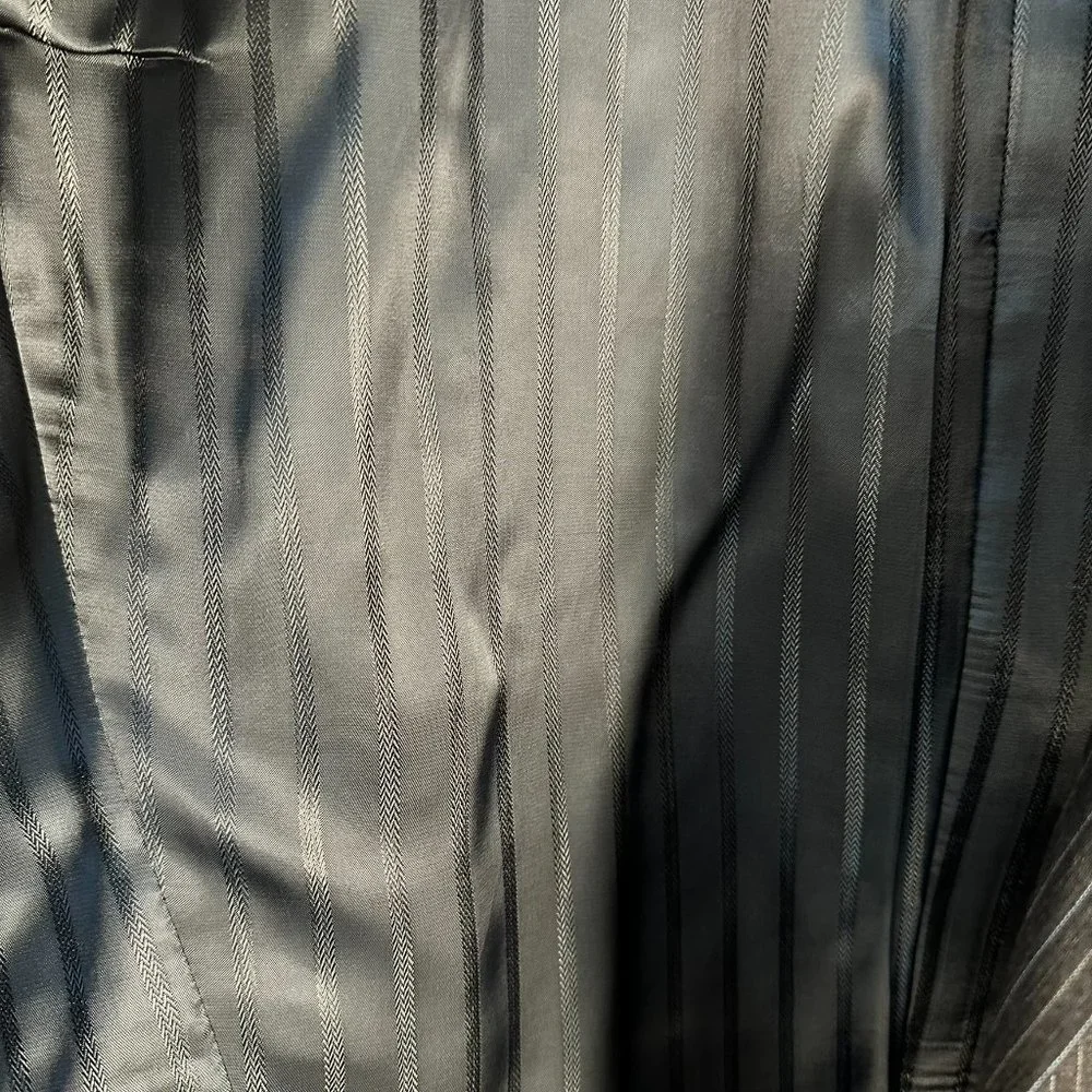 Michael Kors Men's 100% Wool 2 Button Pinstripe Blazer, Size 44R, Gray,‎ NWOT